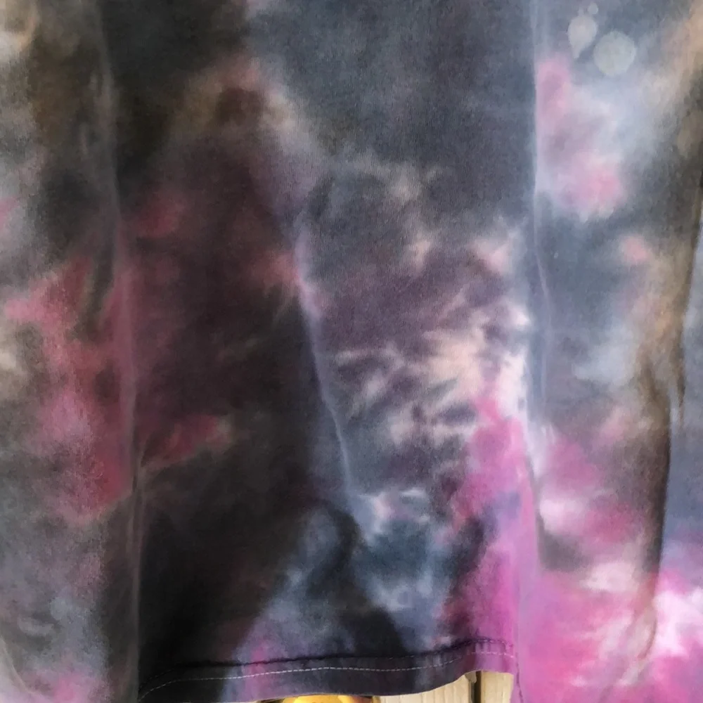 Women’s Dom tie dye Y2k Galaxy Cat T-Shirt - Blue and Purple - Picture 10 of 11